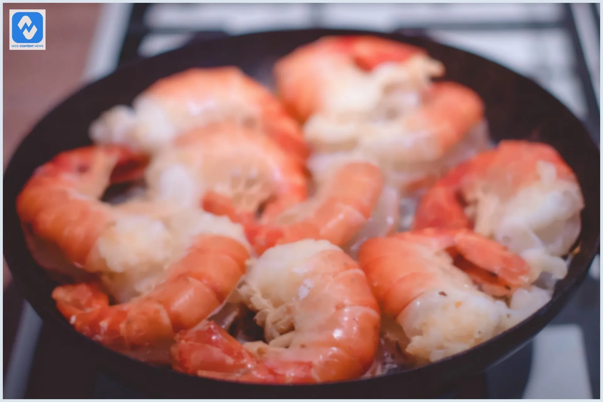 Precisa limpar camarão para comer? Precisa limpar camarão para comer?