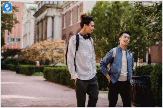 Bolsa de estudos no exterior compensa? Entenda