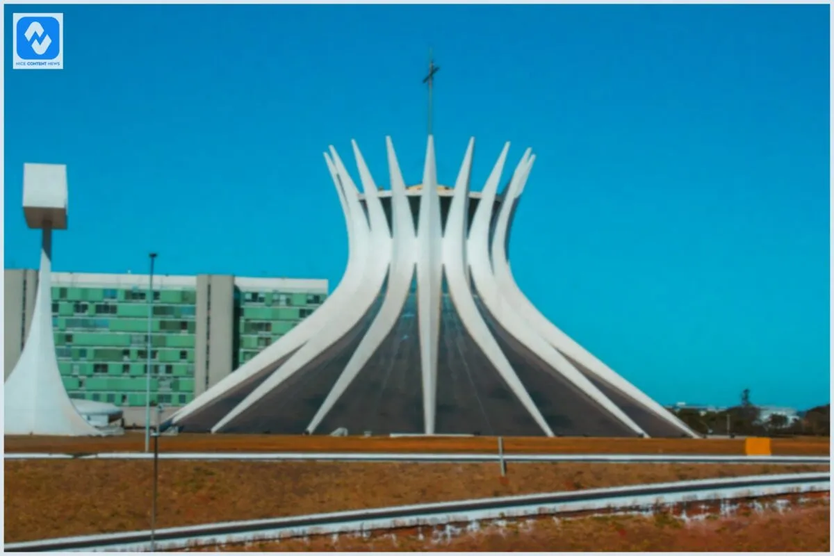 Roteiro arquitetônico para conhecer a história de Brasília Roteiro arquitetônico para conhecer a história de Brasília