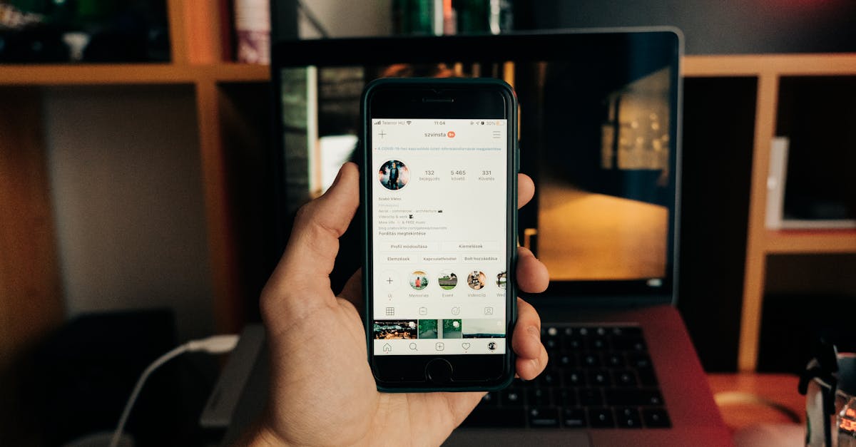 Pronomes no Instagram: Como Eles Transformam Seu Perfil Pronomes no Instagram: Como Eles Transformam Seu Perfil