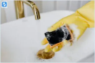 Como desentupir pia do banheiro de forma rápida e segura