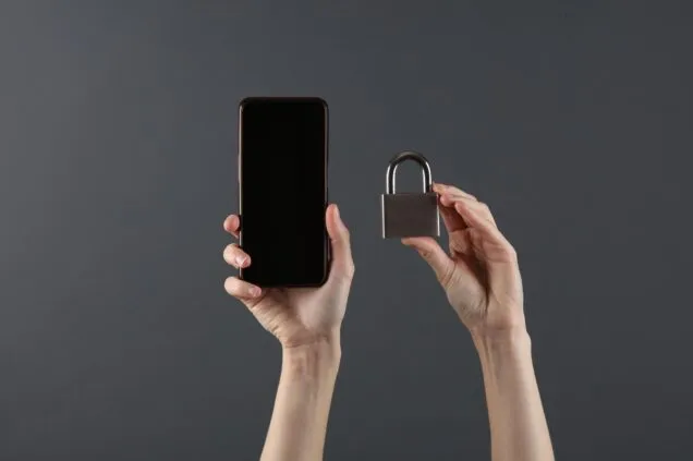 Como manter a privacidade no celular sem gastar muito