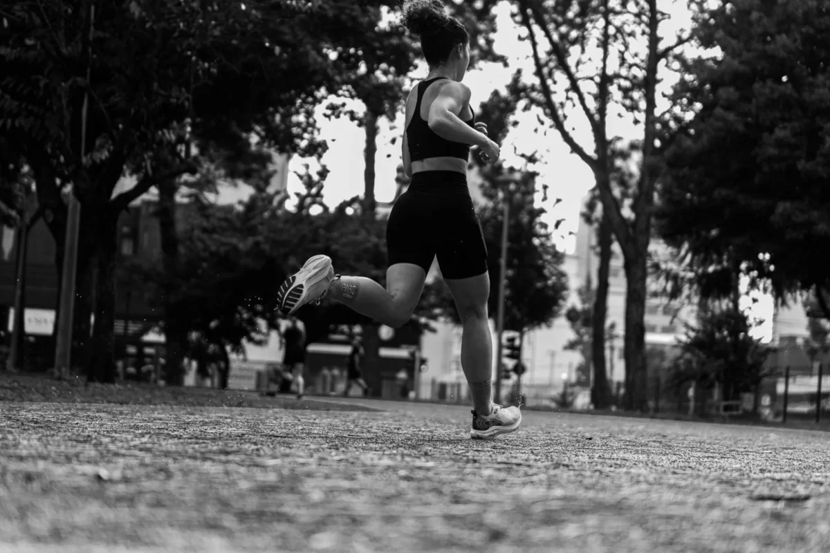 Entenda os benefícios dos exercícios aeróbicos para a saúde física e mental